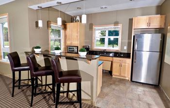 Dominium-Somerset Properties-Community Kitchen